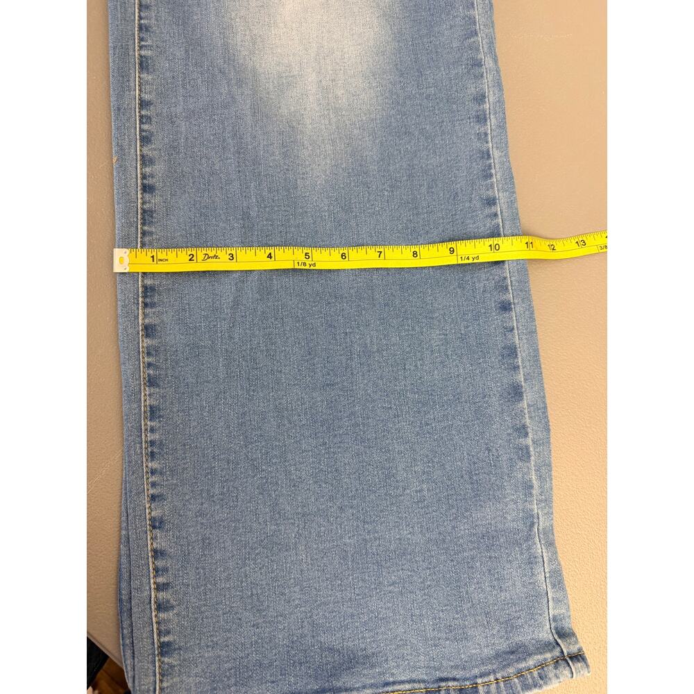 NWOT Light Wash Wide Leg Jeans Womens Size Large Stretch Denim - Picture 6 of 8